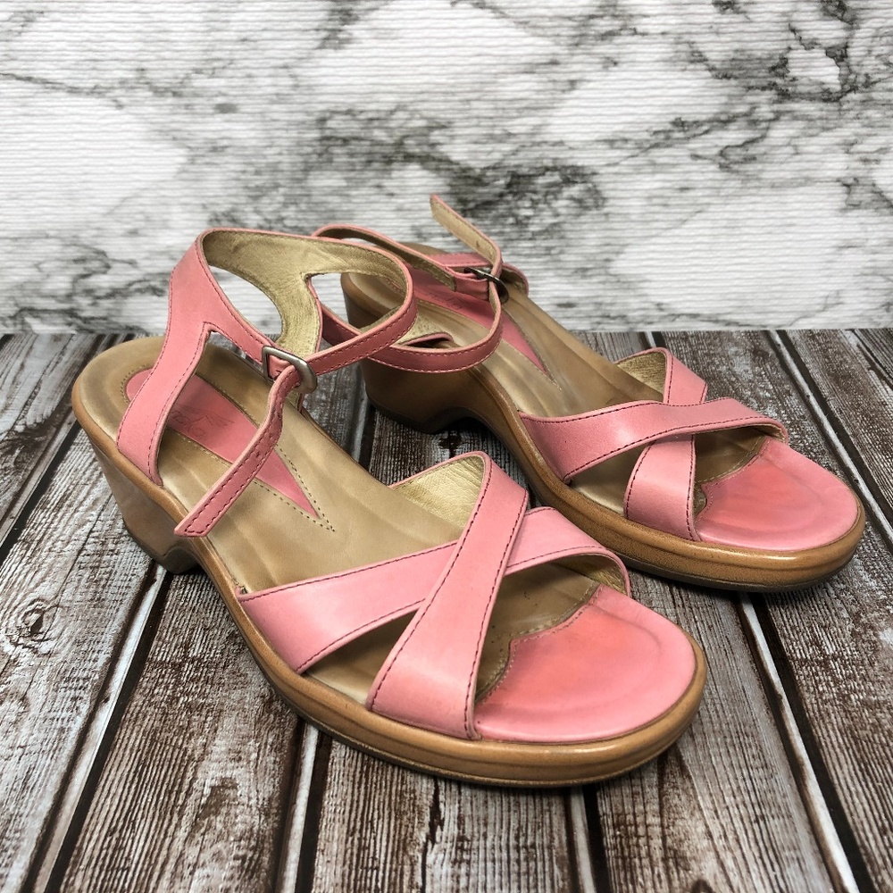 Womens Dansko Sandals Pink Size 37 US 7